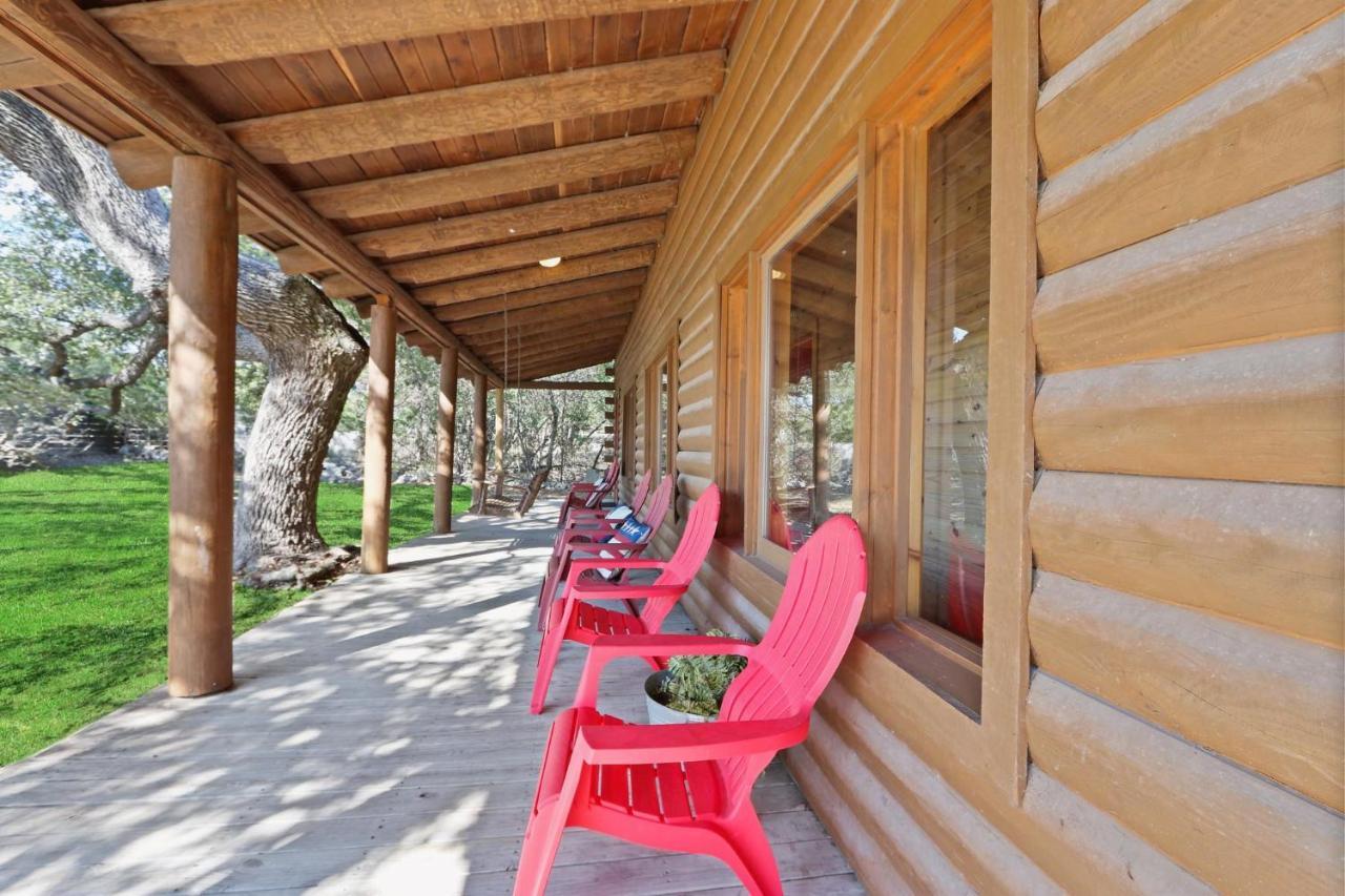 Wimberley Log Cabins Resort And Suites- Unit 4 מראה חיצוני תמונה