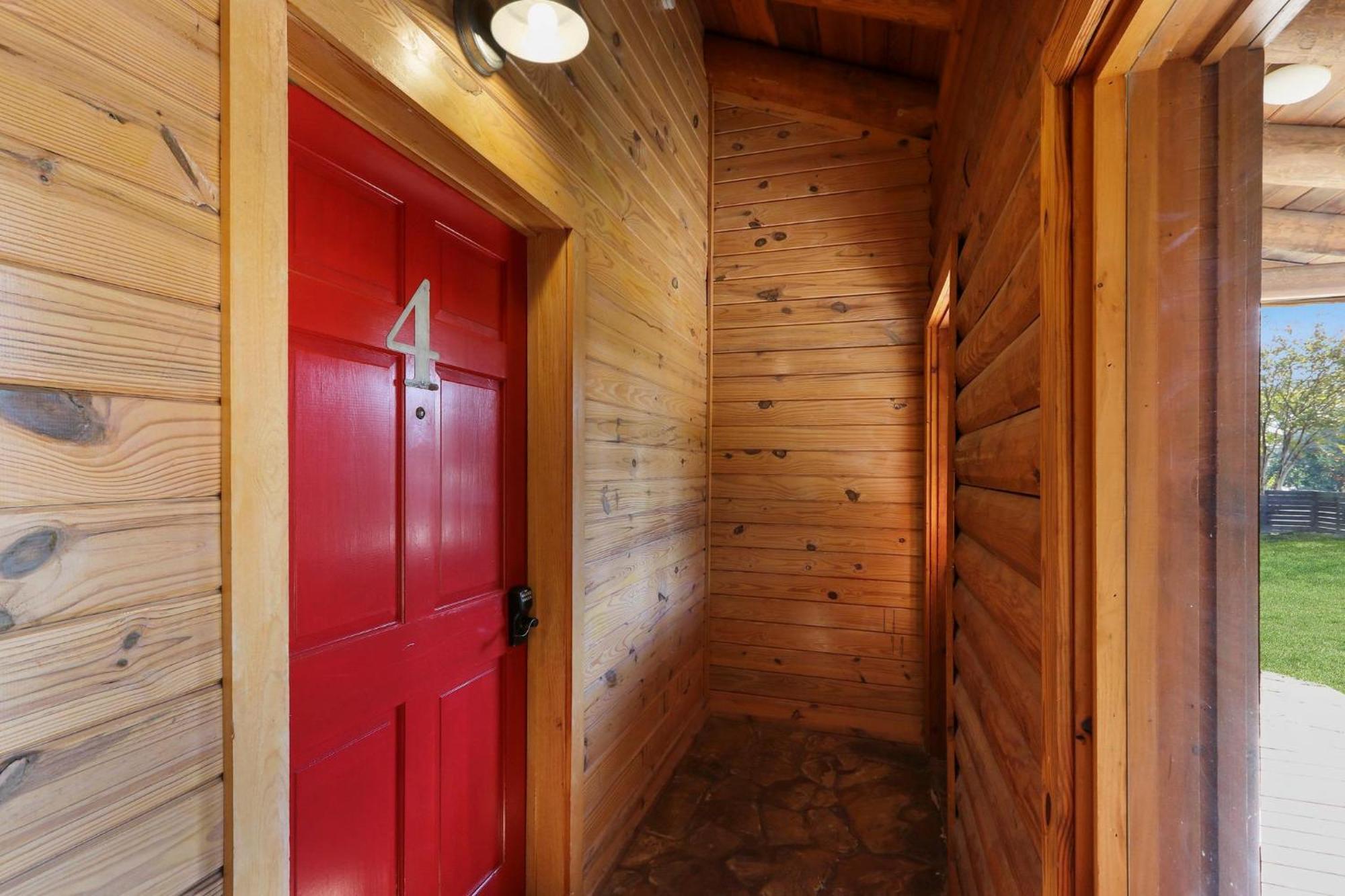 Wimberley Log Cabins Resort And Suites- Unit 4 מראה חיצוני תמונה